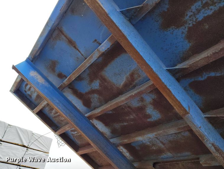 image for item EH0282 1999 Shop built dump trailer