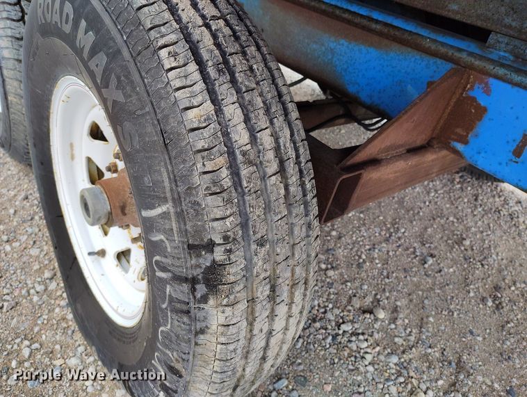 image for item EH0282 1999 Shop built dump trailer