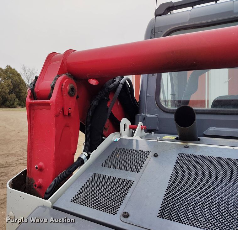 image for item EH0283 2023 Takeuchi TL10V-2 tracked skid steer loader
