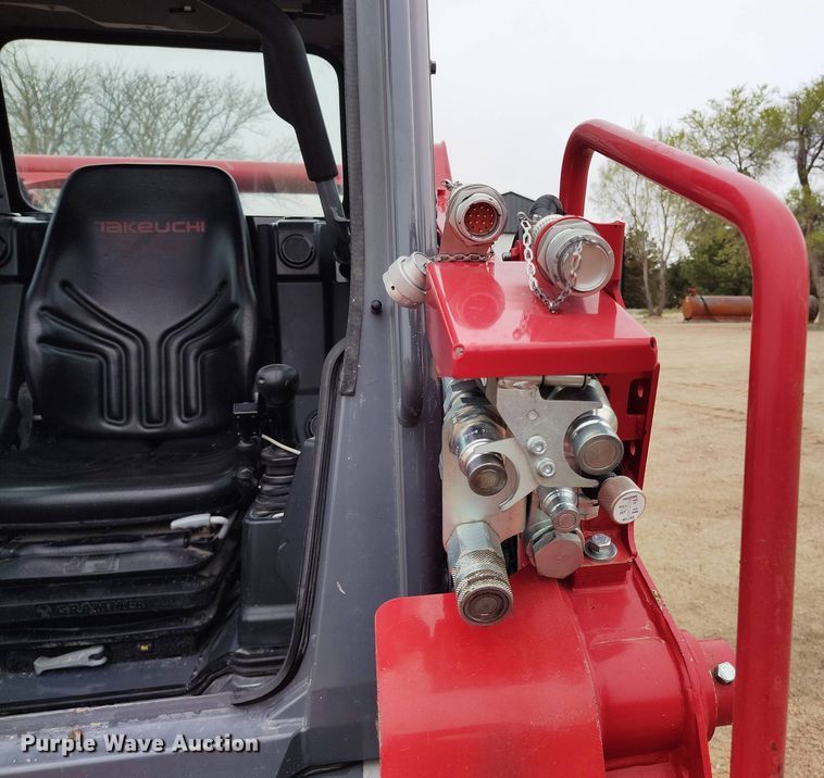 image for item EH0283 2023 Takeuchi TL10V-2 tracked skid steer loader