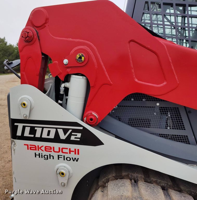 image for item EH0283 2023 Takeuchi TL10V-2 tracked skid steer loader