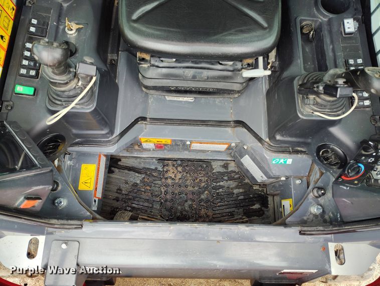 image for item EH0283 2023 Takeuchi TL10V-2 tracked skid steer loader