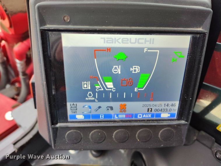 image for item EH0283 2023 Takeuchi TL10V-2 tracked skid steer loader