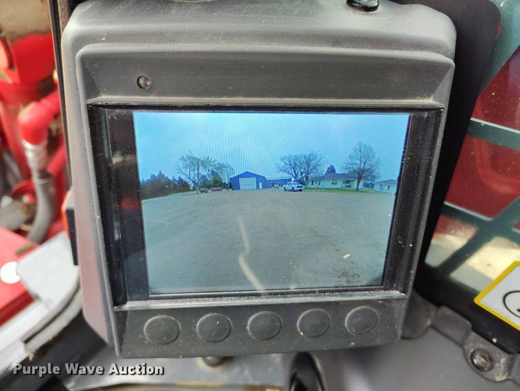 image for item EH0283 2023 Takeuchi TL10V-2 tracked skid steer loader