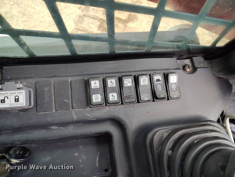 image for item EH0283 2023 Takeuchi TL10V-2 tracked skid steer loader