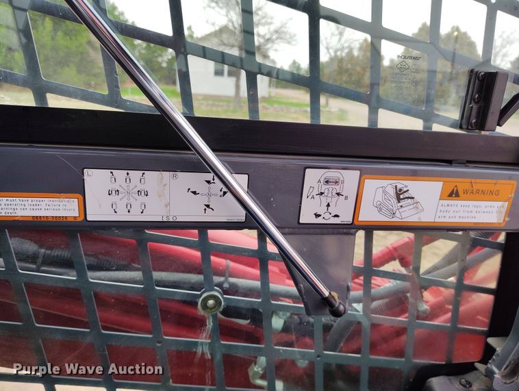 image for item EH0283 2023 Takeuchi TL10V-2 tracked skid steer loader