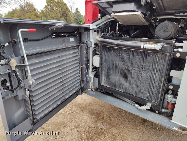 image for item EH0283 2023 Takeuchi TL10V-2 tracked skid steer loader