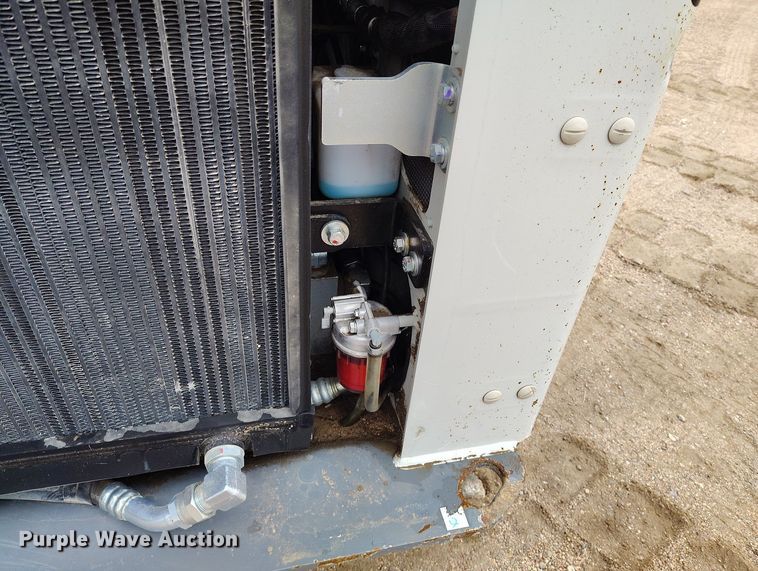 image for item EH0283 2023 Takeuchi TL10V-2 tracked skid steer loader