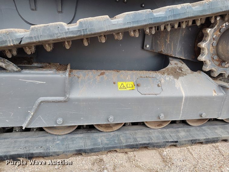 image for item EH0283 2023 Takeuchi TL10V-2 tracked skid steer loader