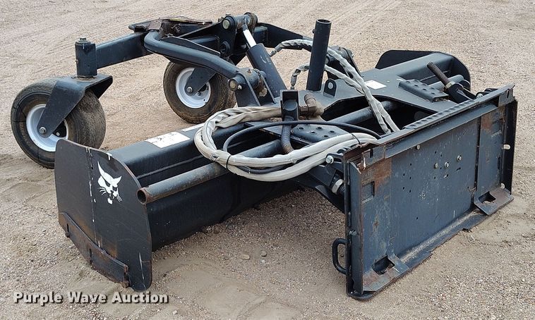 image for item EH0284 2013 Bobcat Box Blade Laser skid steer box blade