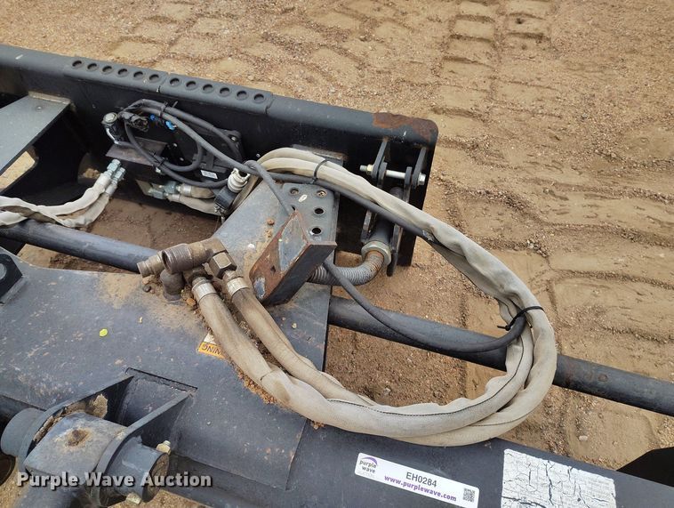 image for item EH0284 2013 Bobcat Box Blade Laser skid steer box blade