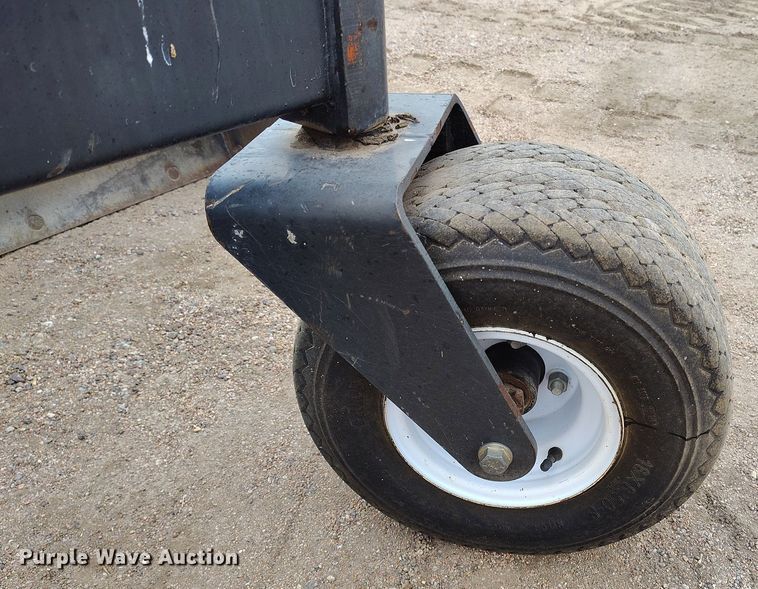 image for item EH0284 2013 Bobcat Box Blade Laser skid steer box blade