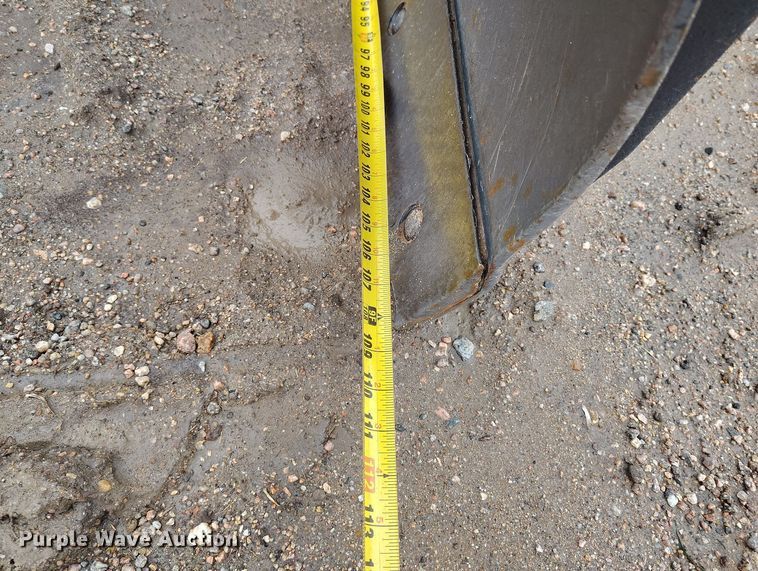 image for item EH0285 2016 Bobcat Grader 108 skid steer grader