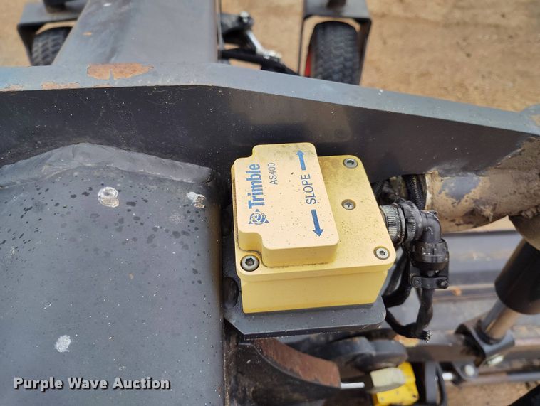 image for item EH0285 2016 Bobcat Grader 108 skid steer grader