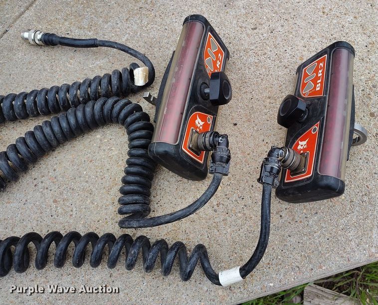 image for item EH0285 2016 Bobcat Grader 108 skid steer grader