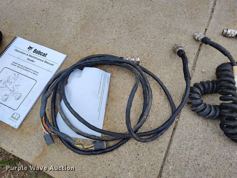 image for item EH0285 2016 Bobcat Grader 108 skid steer grader