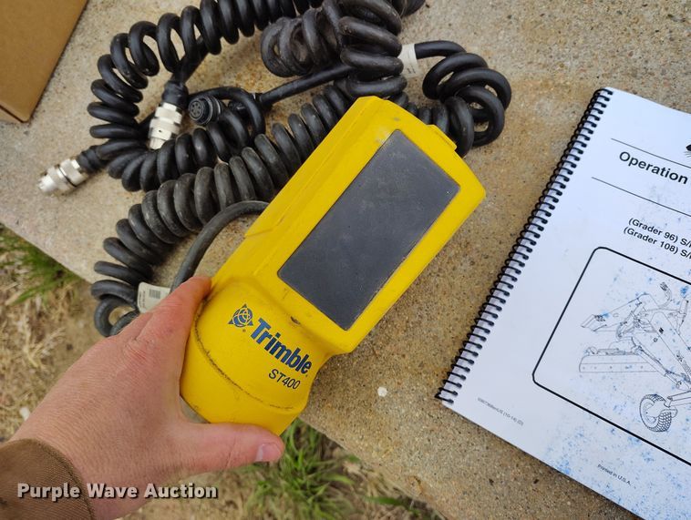 image for item EH0285 2016 Bobcat Grader 108 skid steer grader