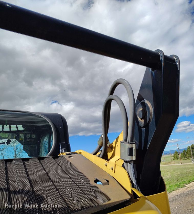 image for item EH0290 2007 Caterpillar 262C skid steer loader