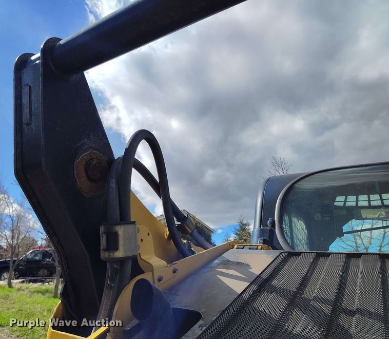 image for item EH0290 2007 Caterpillar 262C skid steer loader