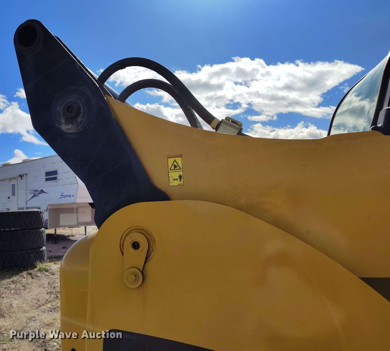 image for item EH0290 2007 Caterpillar 262C skid steer loader