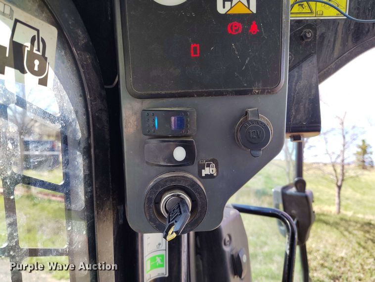image for item EH0290 2007 Caterpillar 262C skid steer loader
