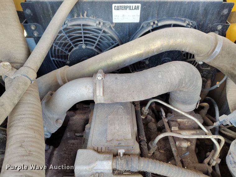 image for item EH0290 2007 Caterpillar 262C skid steer loader