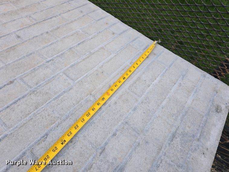 image for item EH8859 Approximately 610 concrete wall forms