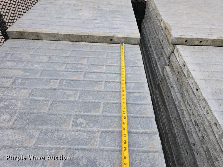 image for item EH8859 Approximately 610 concrete wall forms