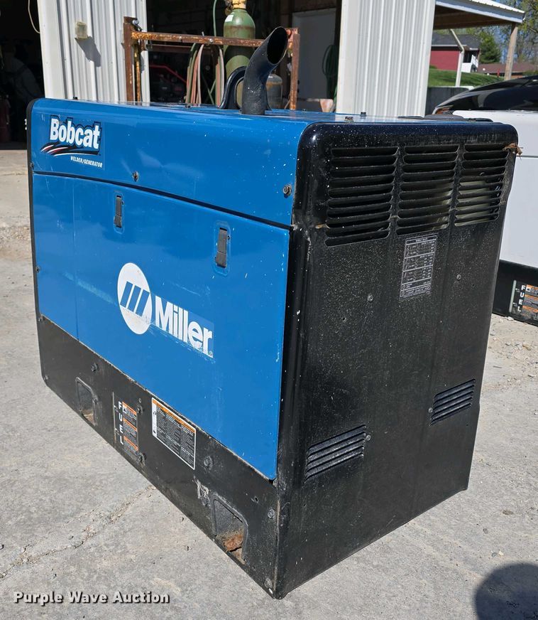 image for item EH8862 Miller Bobcat 250 EFI welder/generator
