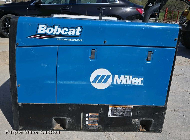 image for item EH8862 Miller Bobcat 250 EFI welder/generator