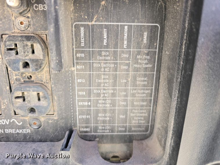 image for item EH8862 Miller Bobcat 250 EFI welder/generator