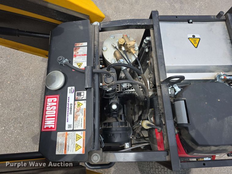 image for item EH8942 2021 Kaeser M17A Mobilair air compressor