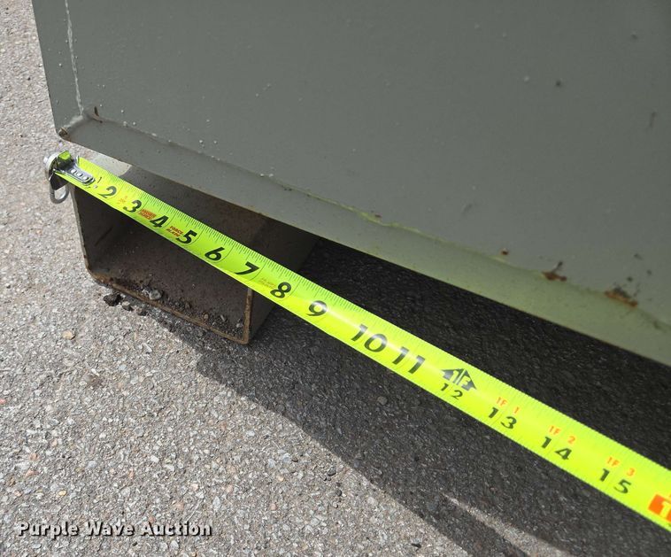 image for item EH8946 Central Pneumatic air compressor