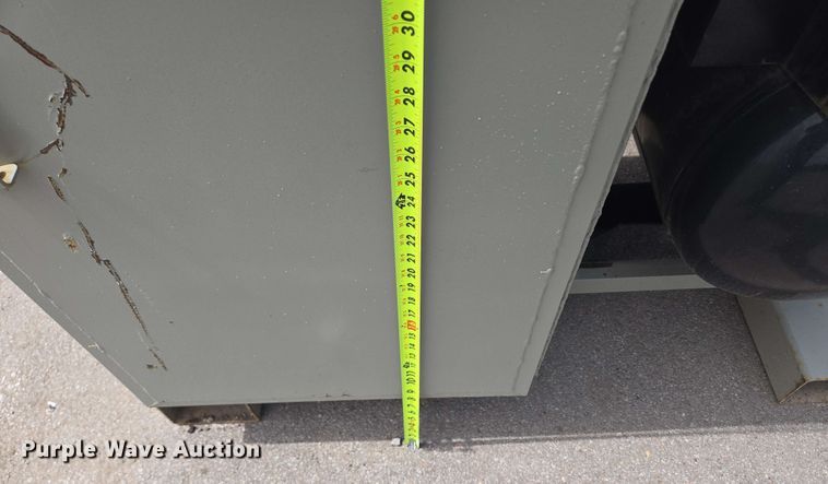 image for item EH8946 Central Pneumatic air compressor