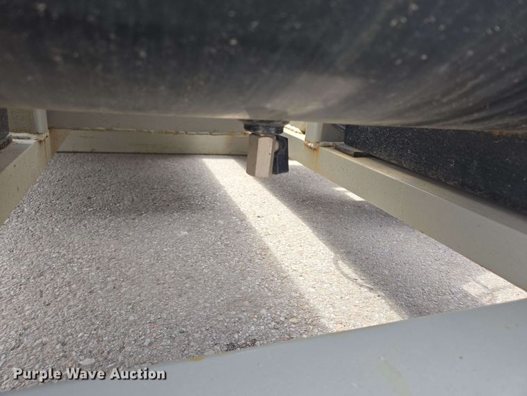 image for item EH8946 Central Pneumatic air compressor