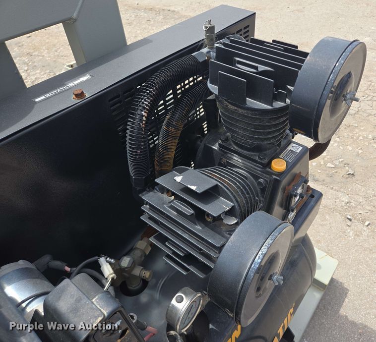 image for item EH8946 Central Pneumatic air compressor