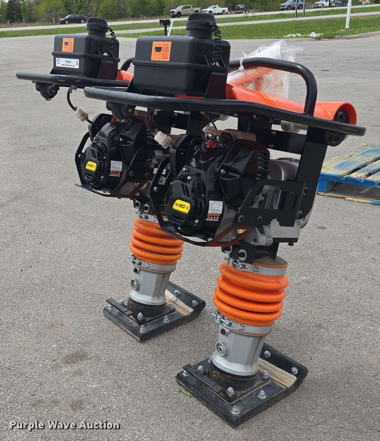 image for item EH8953 (2) JQ-Power JQ120-0 plate compactor