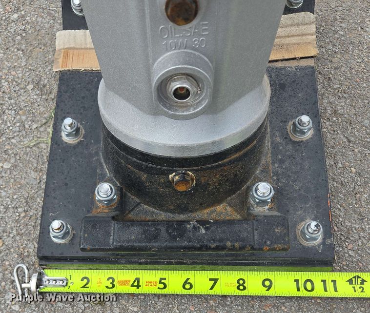 image for item EH8953 (2) JQ-Power JQ120-0 plate compactor