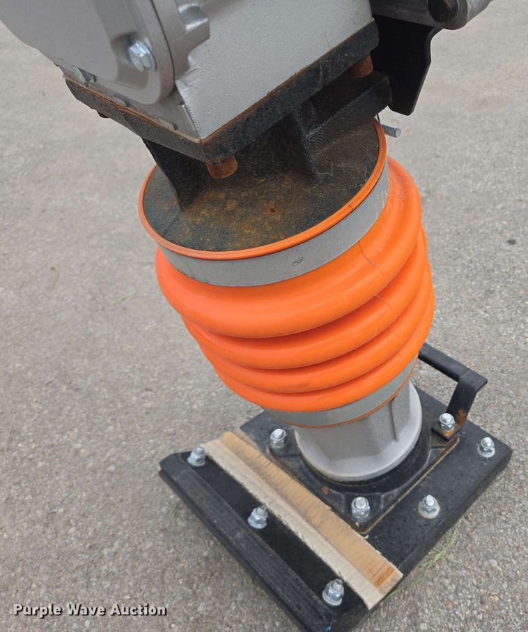 image for item EH8953 (2) JQ-Power JQ120-0 plate compactor