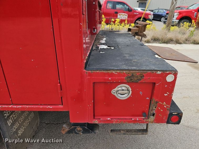 image for item EI8988 1998 Kenworth T300 utility / service truck