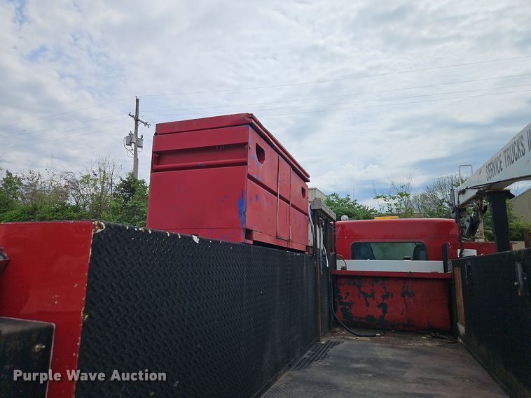 image for item EI8988 1998 Kenworth T300 utility / service truck