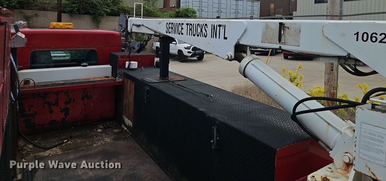 image for item EI8988 1998 Kenworth T300 utility / service truck