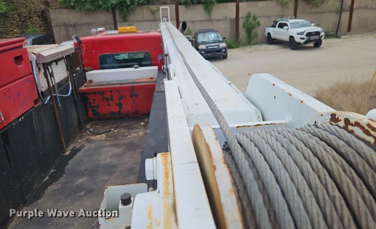 image for item EI8988 1998 Kenworth T300 utility / service truck