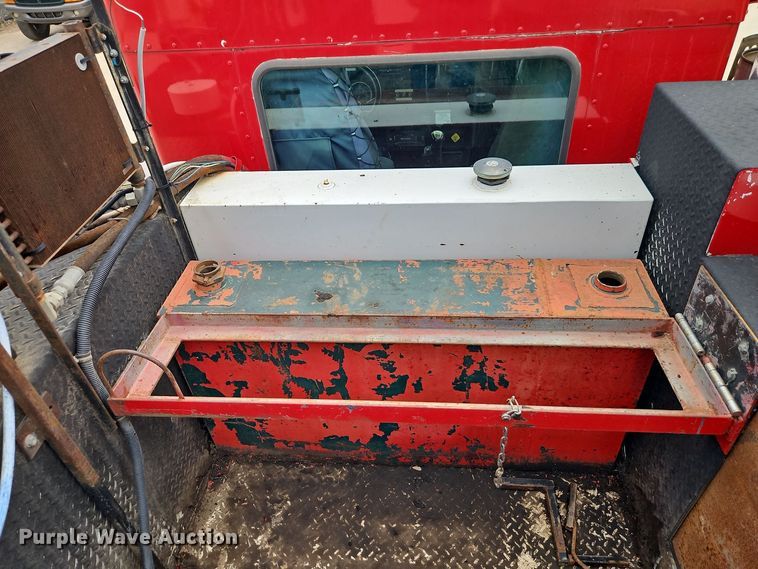 image for item EI8988 1998 Kenworth T300 utility / service truck