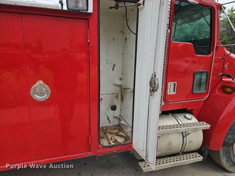 image for item EI8988 1998 Kenworth T300 utility / service truck