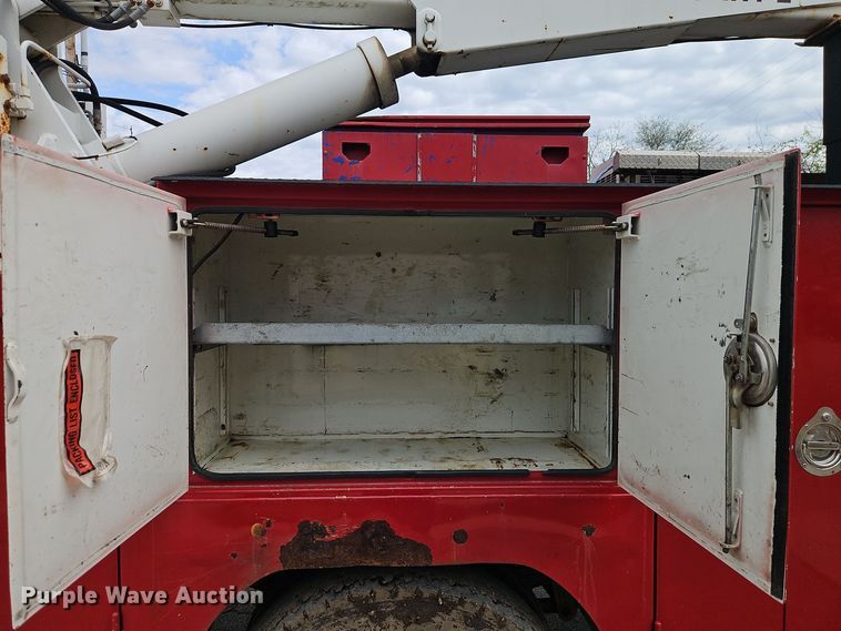 image for item EI8988 1998 Kenworth T300 utility / service truck