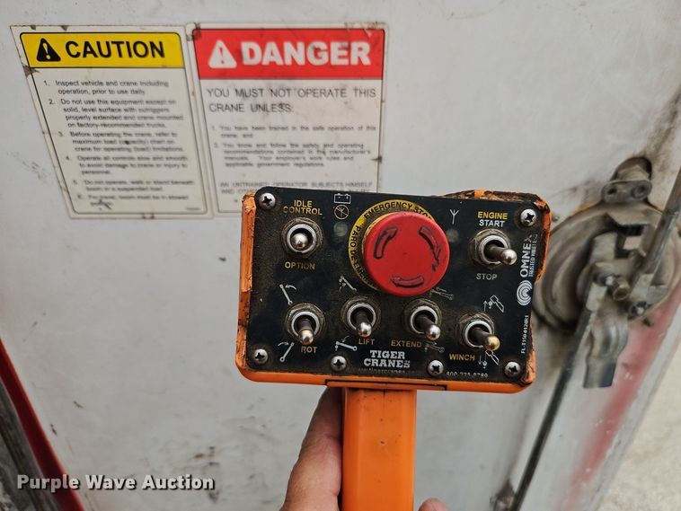 image for item EI8988 1998 Kenworth T300 utility / service truck