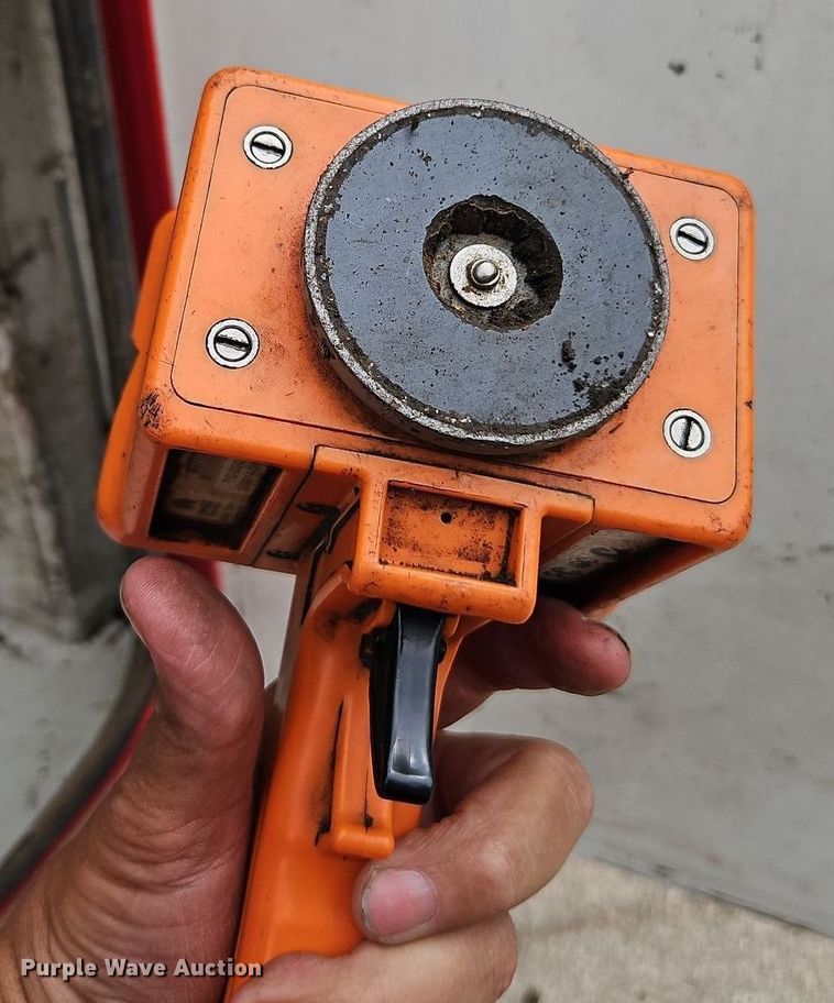 image for item EI8988 1998 Kenworth T300 utility / service truck