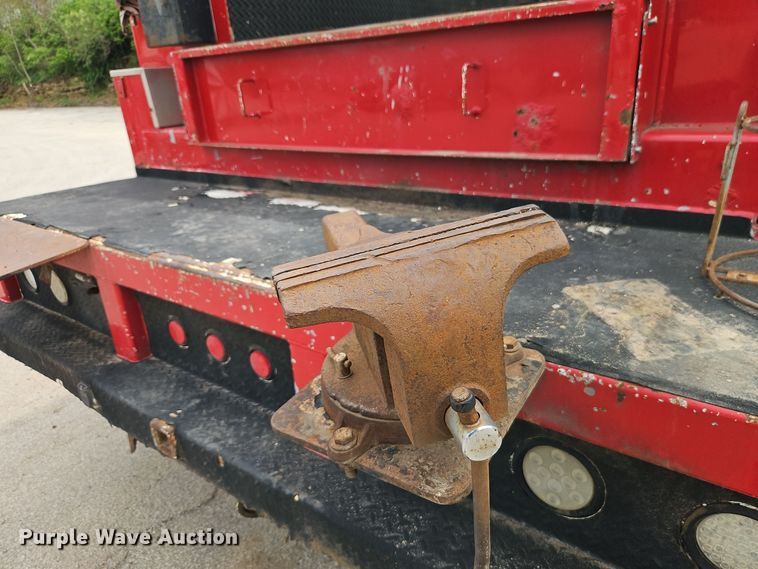 image for item EI8988 1998 Kenworth T300 utility / service truck