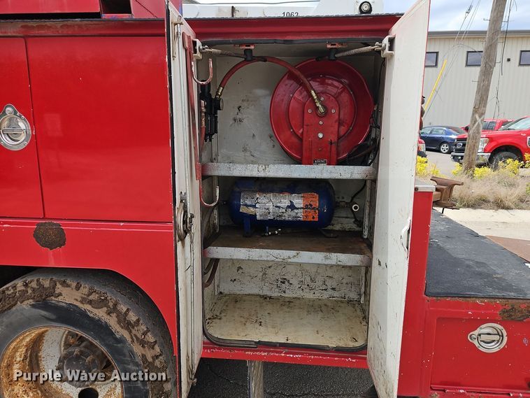 image for item EI8988 1998 Kenworth T300 utility / service truck